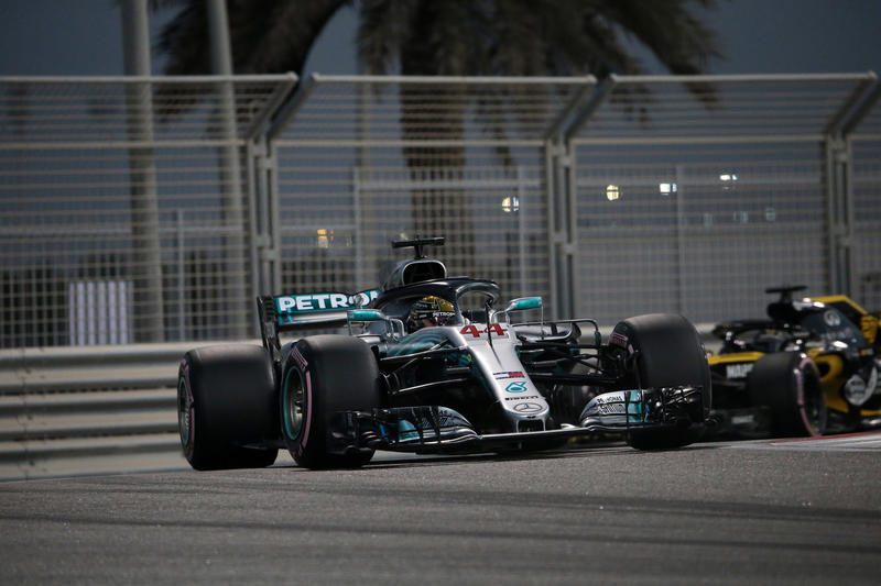 F1 GP Abu Dhabi: la gara in diretta (live e foto)