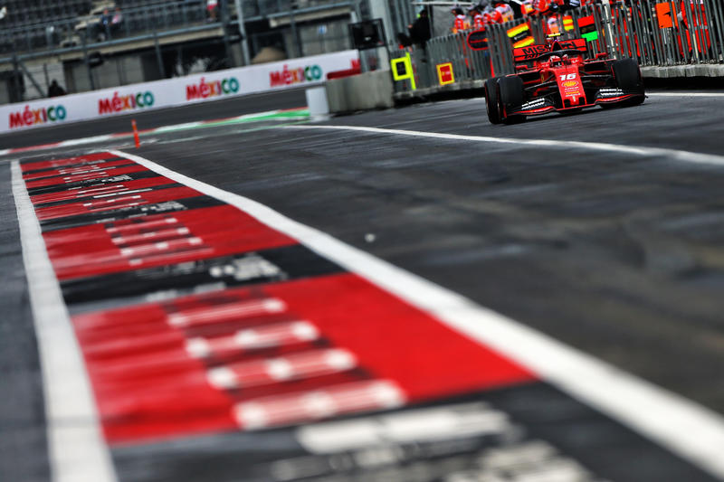 F1 | GP Messico: le Qualifiche in DIRETTA – Verstappen in pole, Bottas a muro